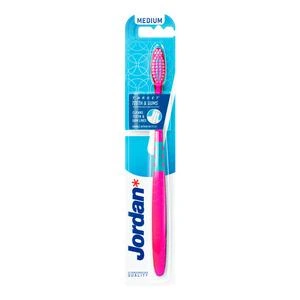 Jordan Target Teeth & Gums Tannbørste Medium - 1 stk.